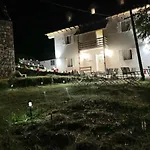 Bujtina Miqesia Panzió Theth