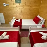 Bujtina Miqesia 3*