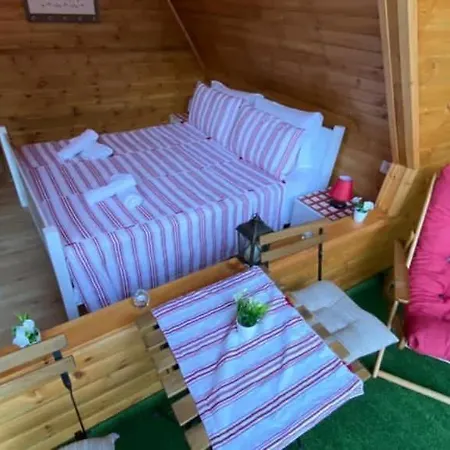 Bed & Breakfast Bujtina Miqesia