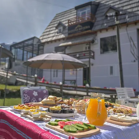 Bed & Breakfast Bujtina Miqesia Theth