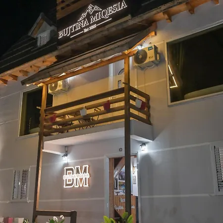 Bujtina Miqesia Bed & Breakfast