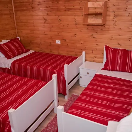 Bed & Breakfast Bujtina Miqesia *