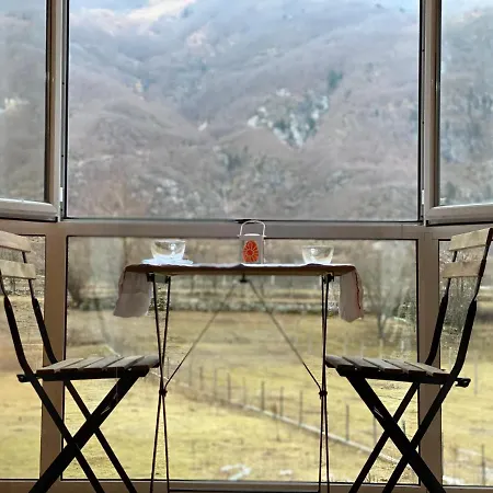 Bujtina Miqesia Bed & Breakfast Theth