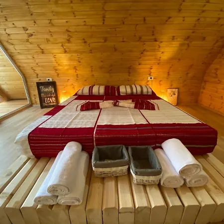 Alojamento de Acomodação e Pequeno-almoço Bujtina Miqesia Theth