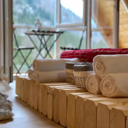 Alojamento de Acomodação e Pequeno-almoço Bujtina Miqesia