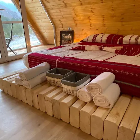 Bujtina Miqesia Alojamento de Acomodação e Pequeno-almoço