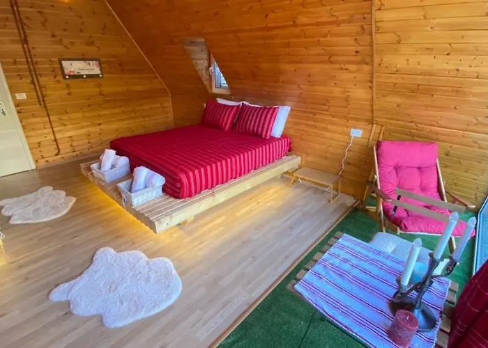 Bujtina Miqesia 3*