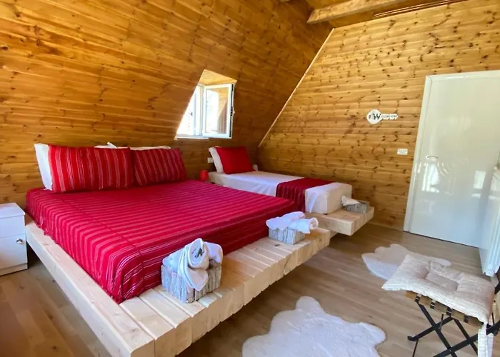 Bujtina Miqesia 3*