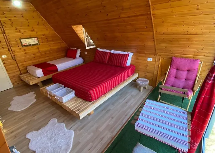 Bed and breakfast Bujtina Miqesia