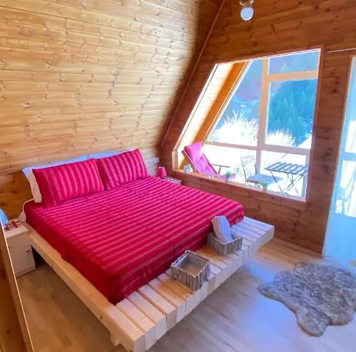 Bujtina Miqesia Bed and breakfast