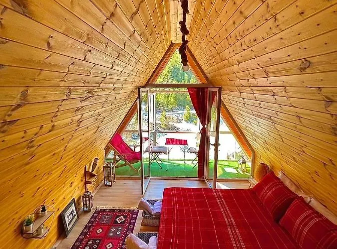 Bujtina Miqesia Bed & Breakfast