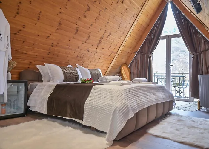 Bujtina Miqesia Theth