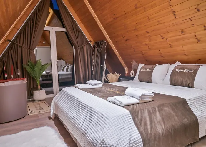 Bujtina Miqesia Bed and breakfast 3*