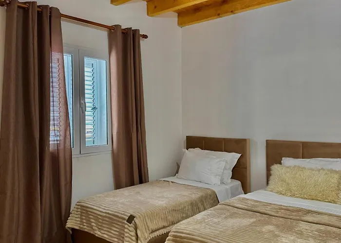 Bujtina Miqesia 3* Theth