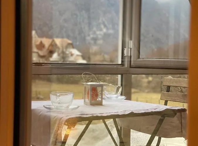 Bujtina Miqesia 3* Theth