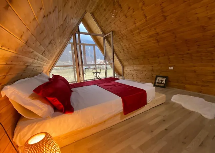 Bed & Breakfast Bujtina Miqesia 3*