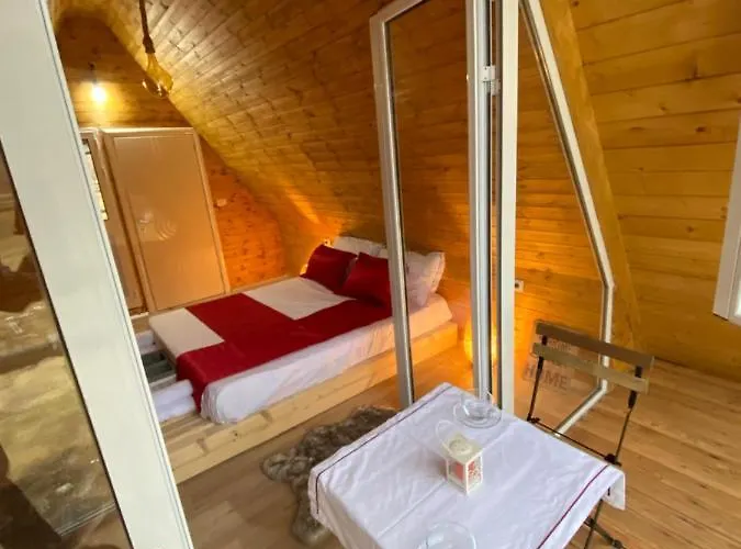 Bed and breakfast Bujtina Miqesia